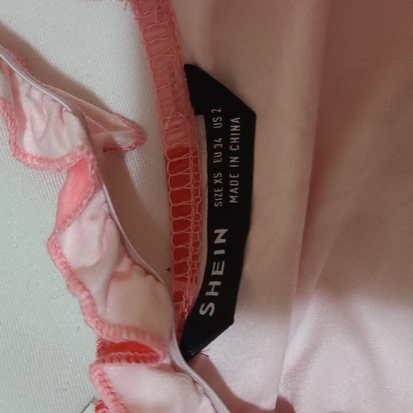 XS Shein Runched Milkmaid Pink Bodycon Dress with Red Hearts and Ruffled Straps - Picture 8 of 10